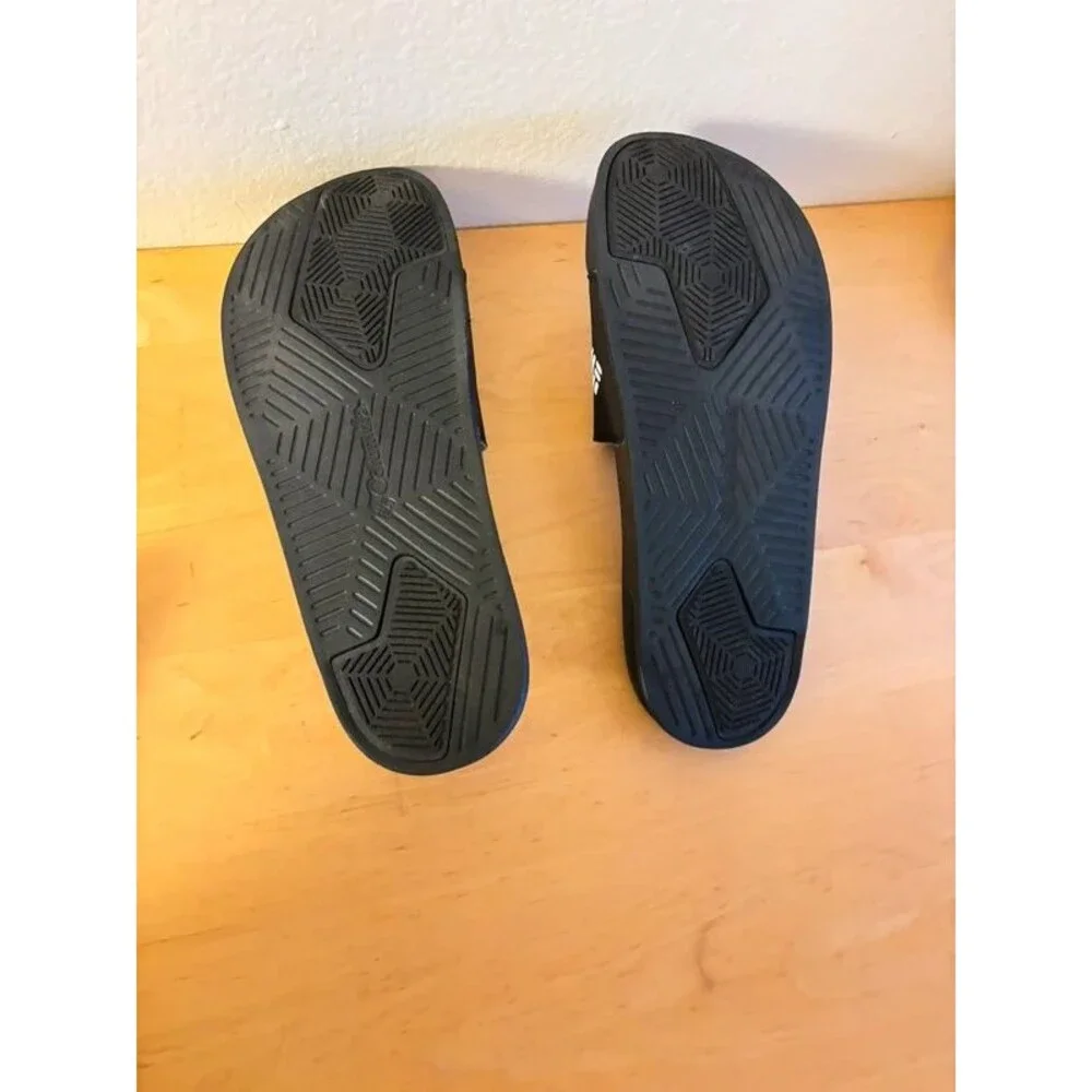 Columbia PFG slide sandals. size 10